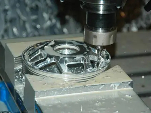 精（jīng）密零件（jiàn）加工中火花機的加工（gōng）原理